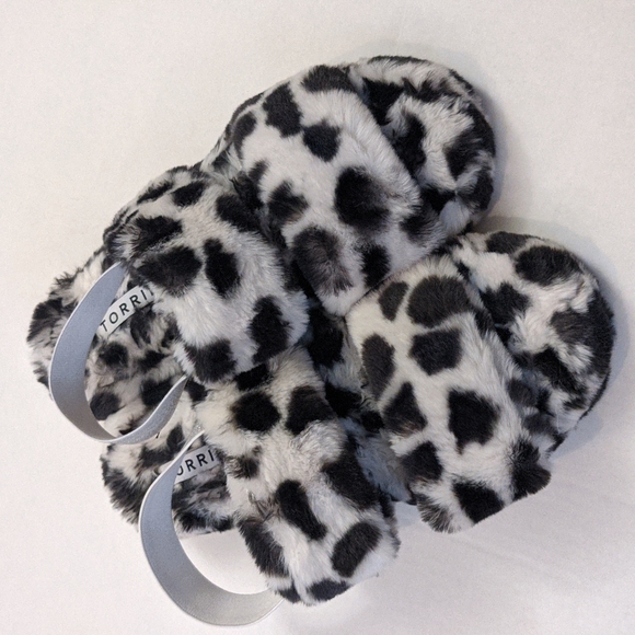 Torrid Black and White Leopard Sandal Slippers - Picture 4 of 4